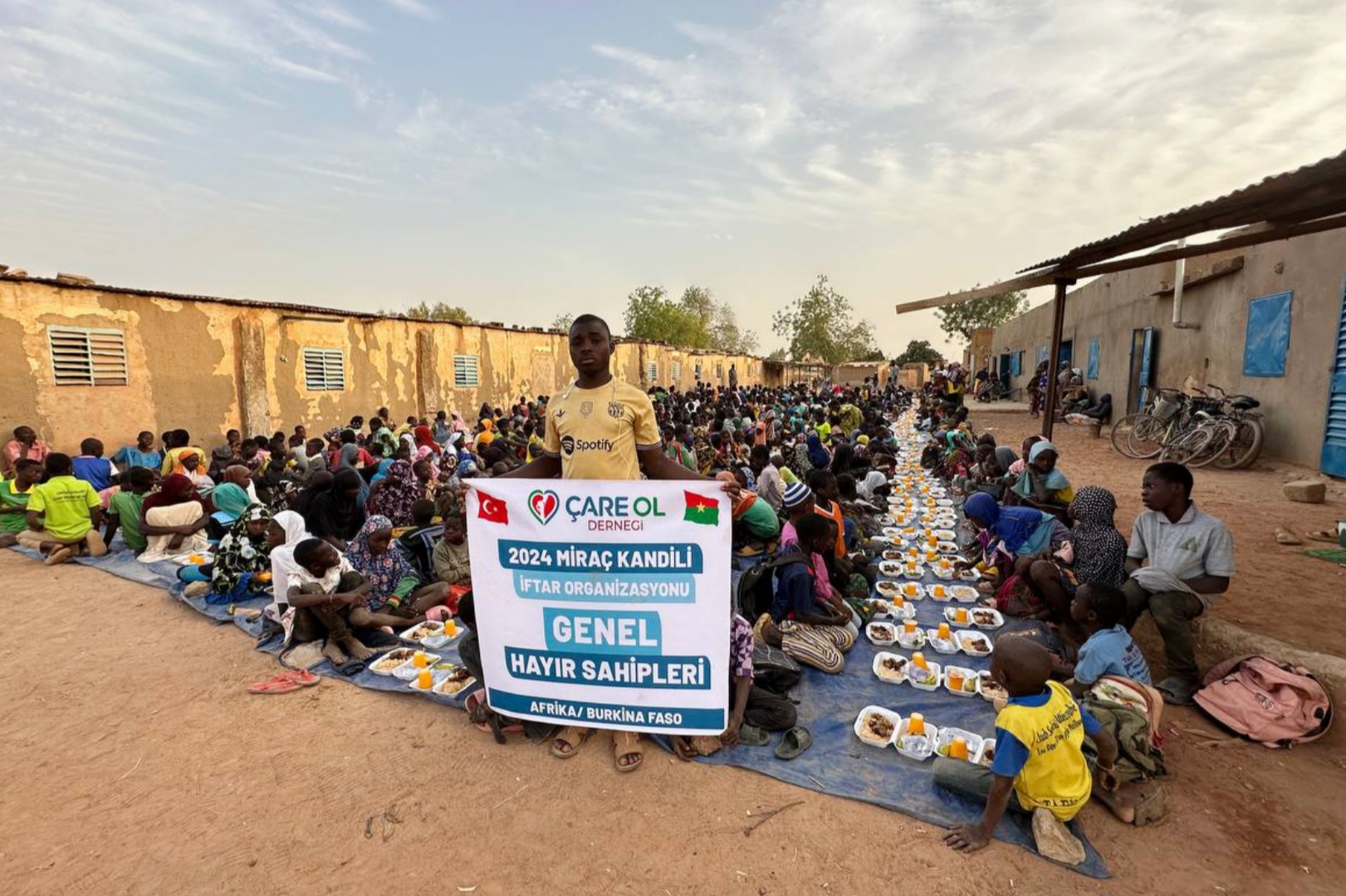 Miraç Kandili'nde Binlerce Yoksula İftar Verdik