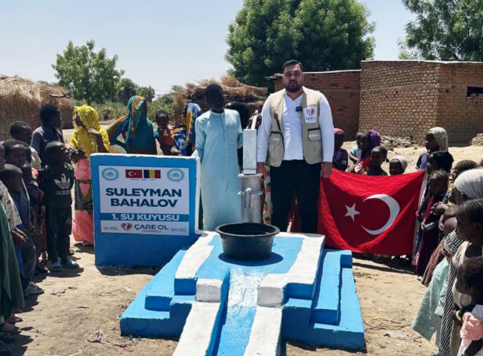 Afrika Çad'da Süleyman Bahalov Su Kuyusu Açtık