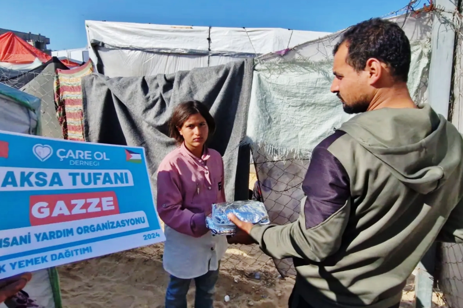 Gazze'ye Sıcak Yemek Yardımı Yapıyoruz!