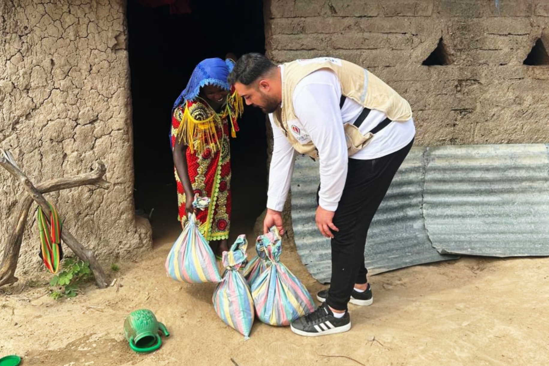 Afrika'ya Erzak Yardımıyla Çare Oluyoruz!